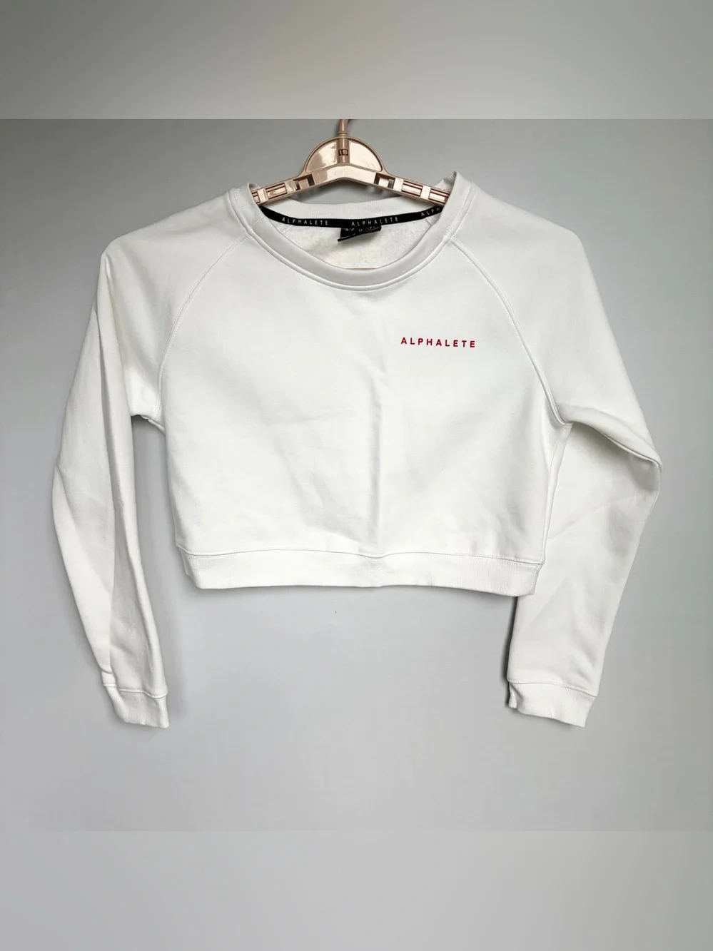 Alphalete PBNS White Cropped Sweatshirt Red Lettering Sz M Athletic Gym EUC
